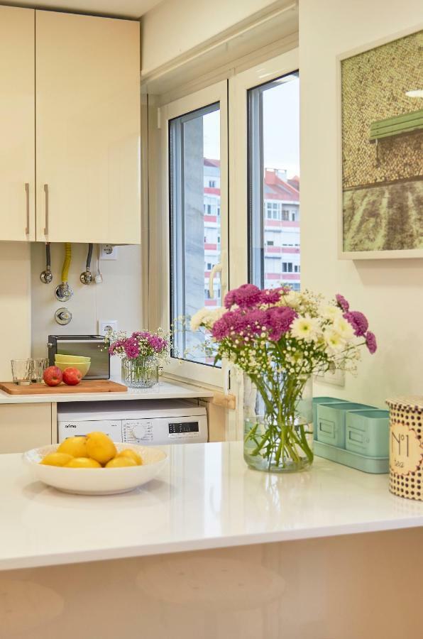 Light Apartment With Amazing Balcony, By Timecooler 리스본 외부 사진