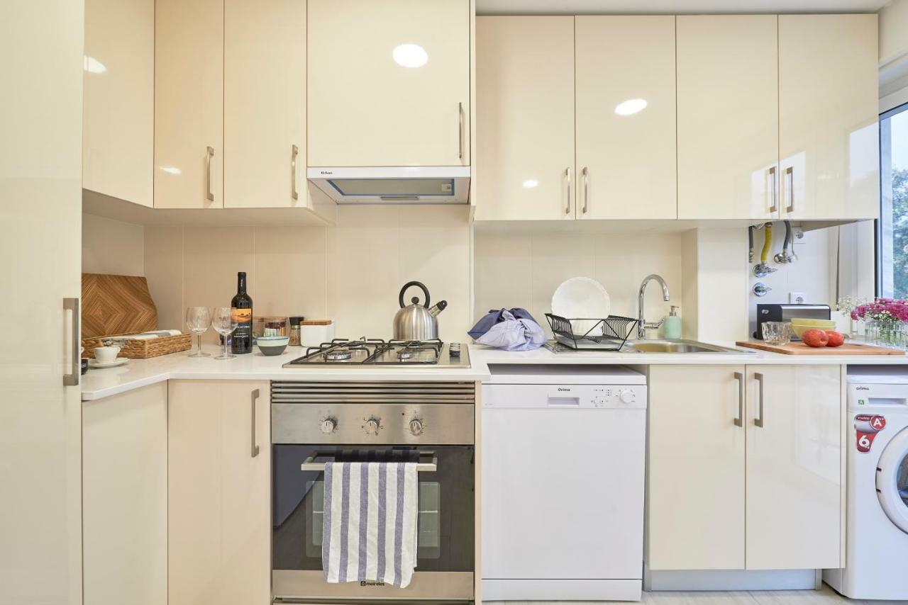 Light Apartment With Amazing Balcony, By Timecooler 리스본 외부 사진